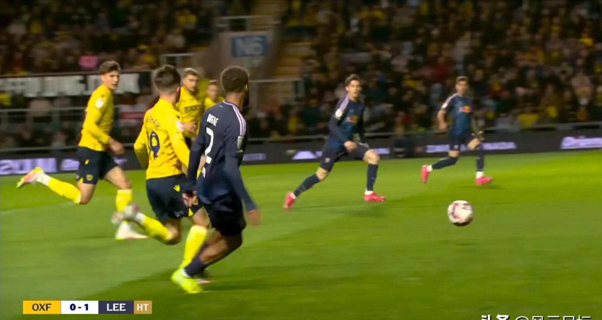 谢菲联客场逼平卡迪夫城，积累积分